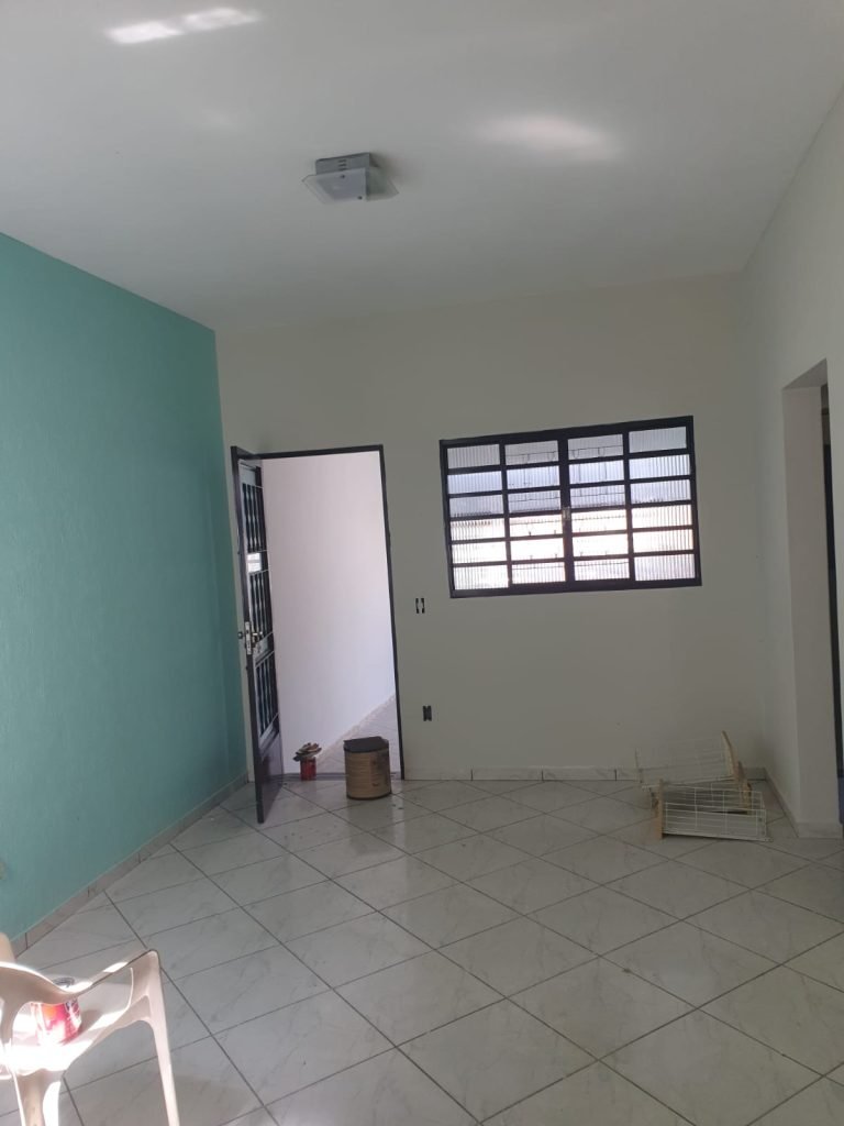 CASA NO CENTRO DA CIDADE