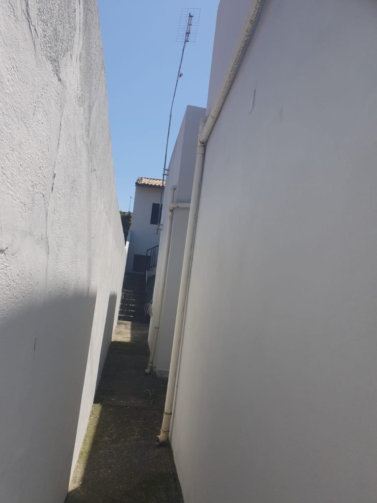 CASA NO CENTRO DA CIDADE