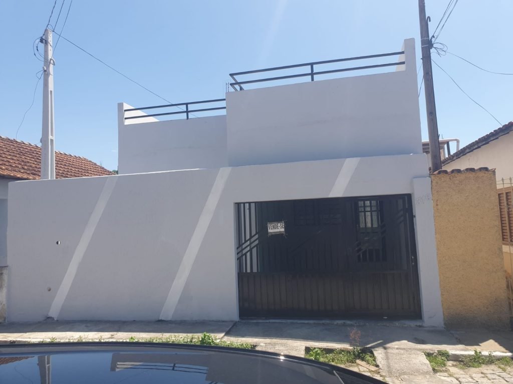 CASA NO CENTRO DA CIDADE