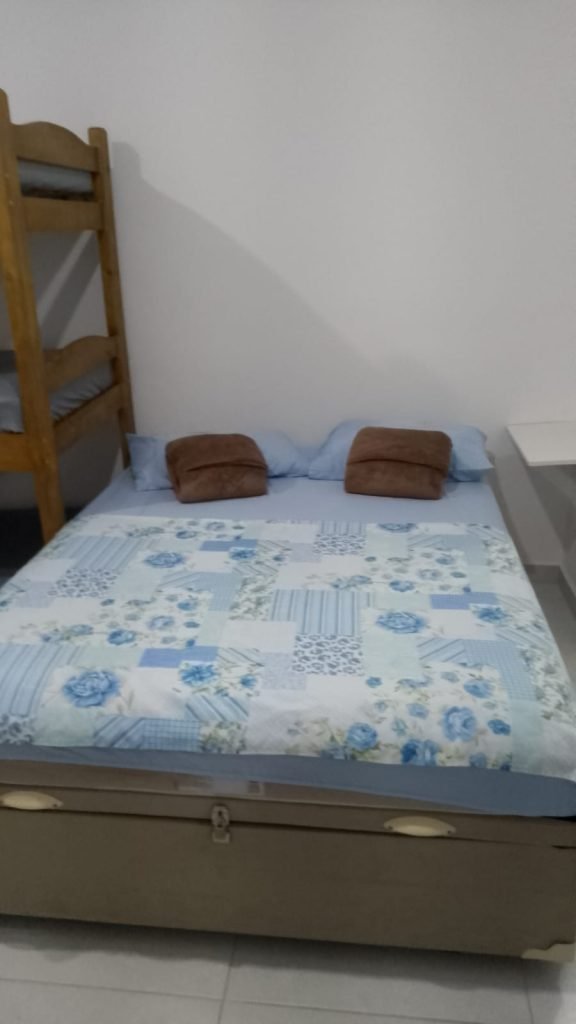 APARTAMENTO PARA 5 PESSOAS NO CONDOMÍNIO DA FÉ COM VAGA DE GARAGEM