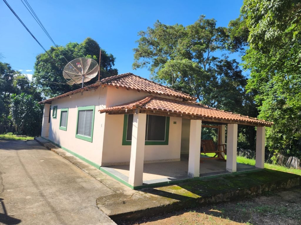 CASA DE CAMPO – ESTRADA ASFALTADA – 8 MINUTOS DA CANÇÃO NOVA