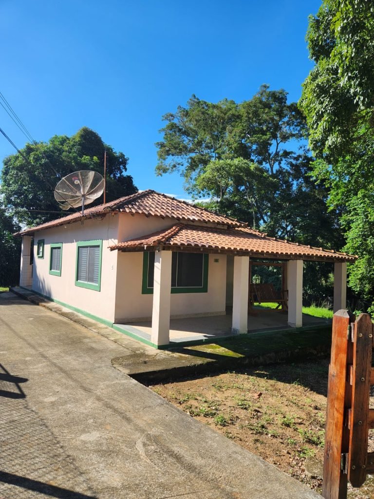 CASA DE CAMPO – ESTRADA ASFALTADA – 8 MINUTOS DA CANÇÃO NOVA