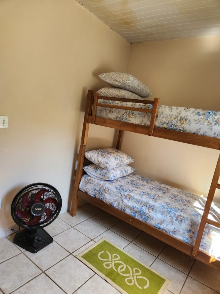 CASA DE CAMPO – ESTRADA ASFALTADA – 8 MINUTOS DA CANÇÃO NOVA