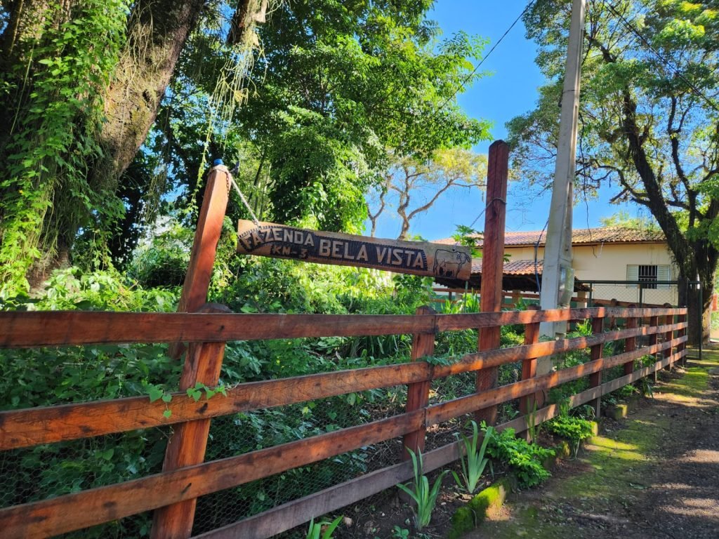 CASA DE CAMPO – ESTRADA ASFALTADA – 8 MINUTOS DA CANÇÃO NOVA