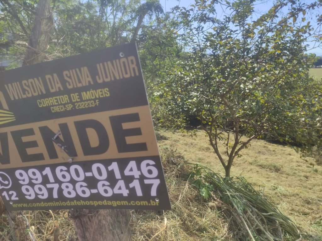 IMPERDÍVEL!!!  TERRENO COM 1000m² – NA SARAH KUBITSCHEK – NEGOCIÁVEL