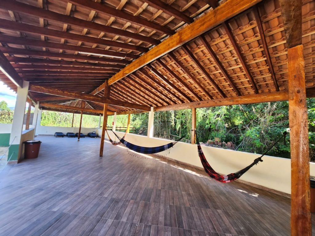 CASA DE CAMPO – ESTRADA ASFALTADA – 8 MINUTOS DA CANÇÃO NOVA