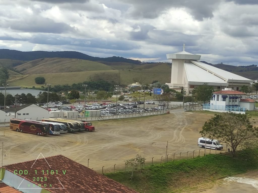 APARTAMENTO STUDIO 11º ANDAR – VISTA MARAVILHOSA PARA O SANTUÁRIO