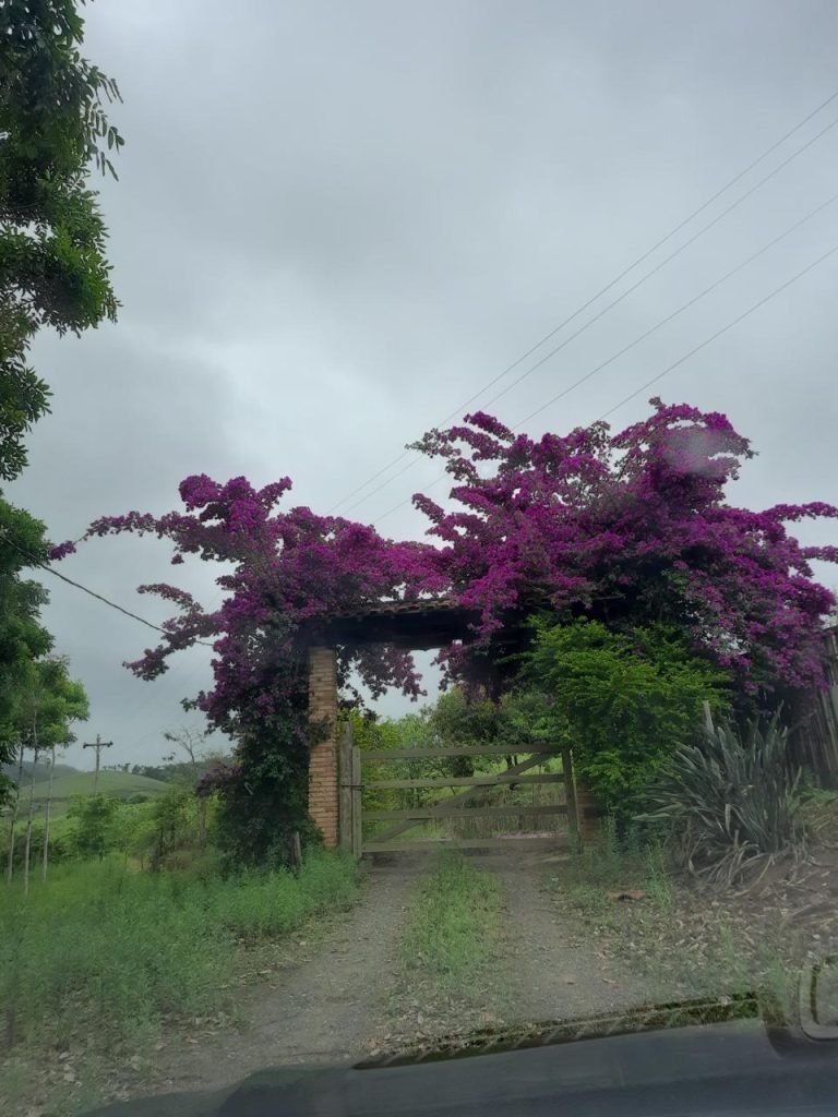Linda chácara proximo à Canção Nova