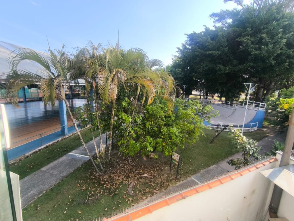 O seu refúgio particular com vista para o verde.