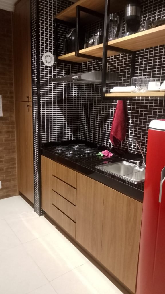 “Apto Premium no Condomínio da Fé: Wi-Fi Gratuito e Vaga Privativa a 3 Minutos a Pé da Canção Nova!”